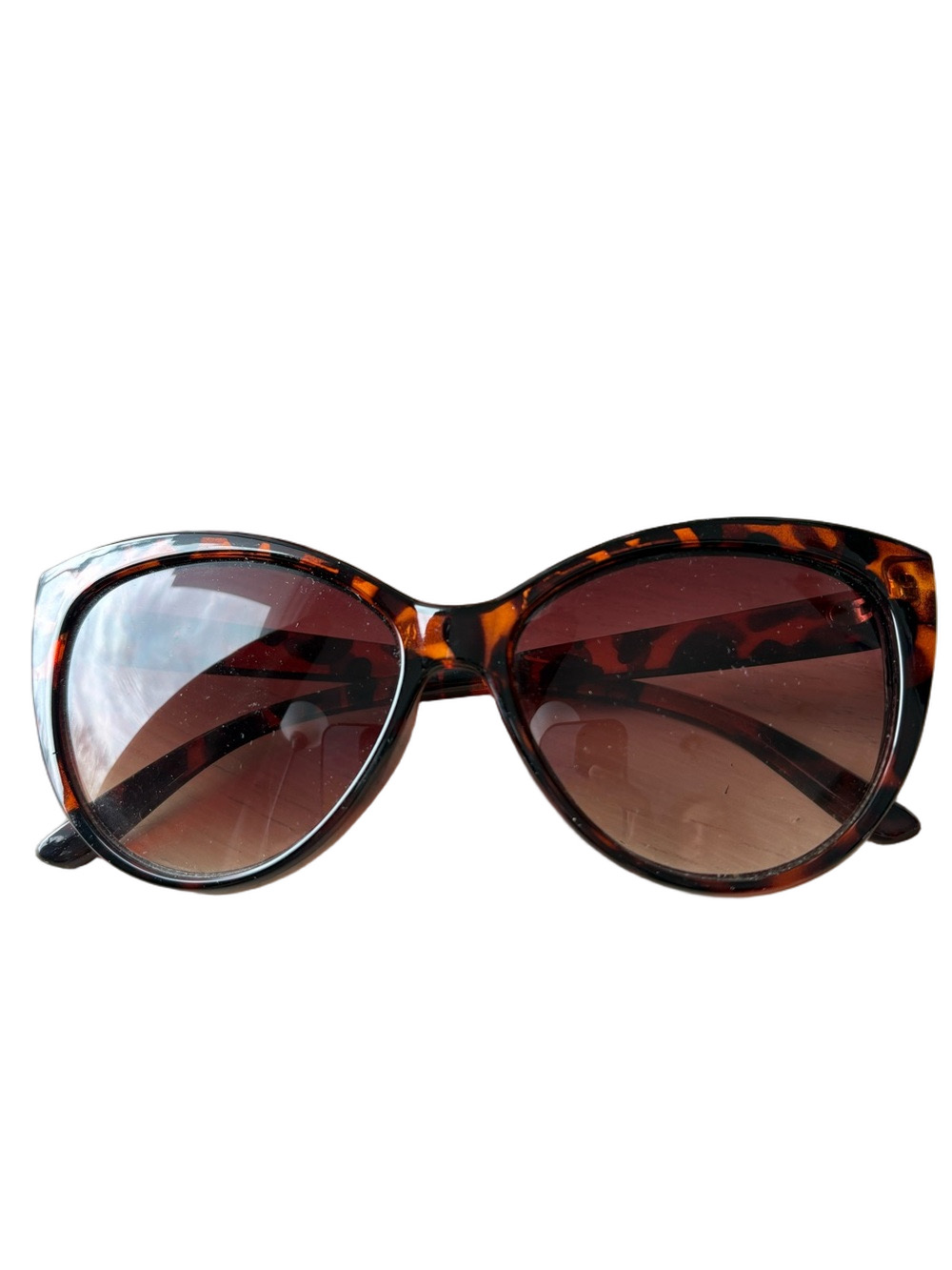 Women's Tortoiseshell Cat-Eye Sunglasses — Brown Gradient Lenses